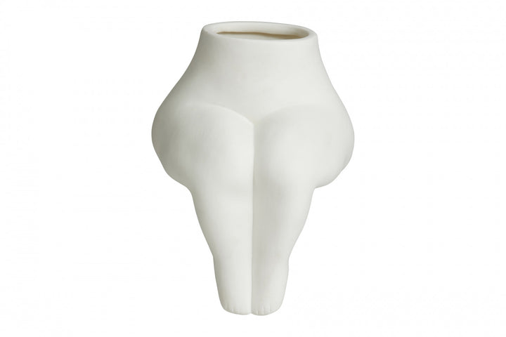 avaji sitting lower body vase 1