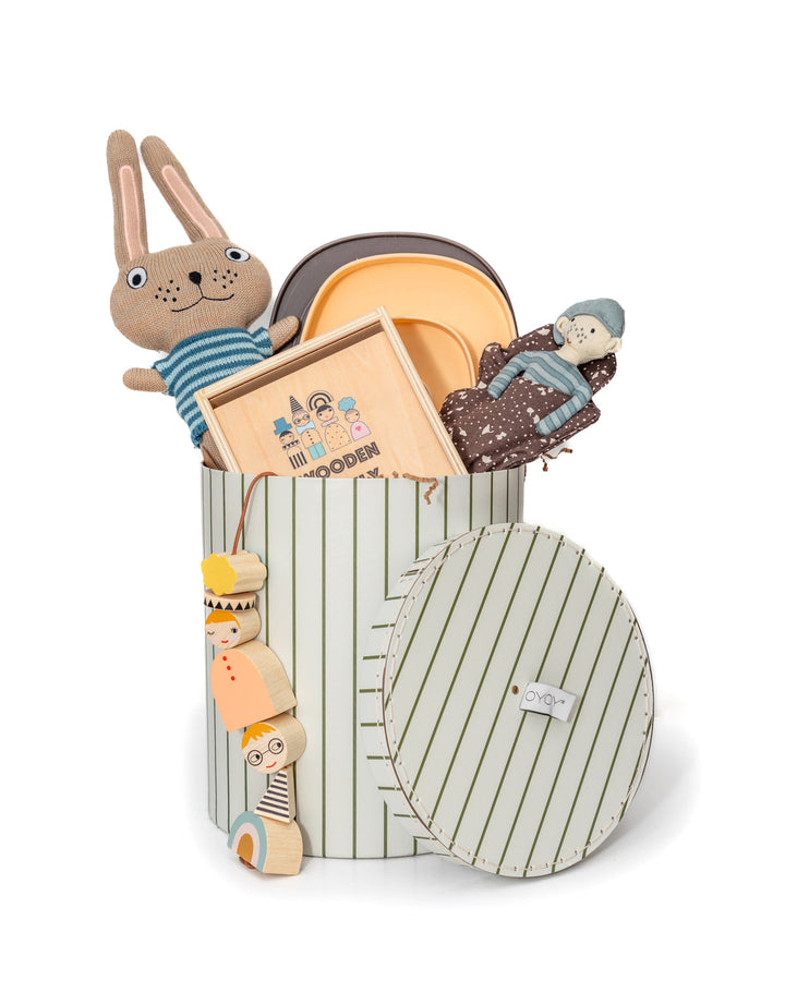 Friends Snacks Gift Set By Studio Per Diem 1
