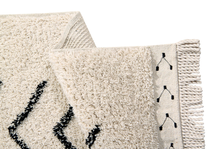 Bereber Rug in Rhombs design by Lorena Canals