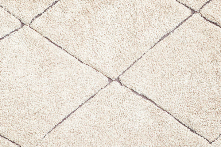rugcycled bereber washable rug by lorena canals c ruc ber xs 19