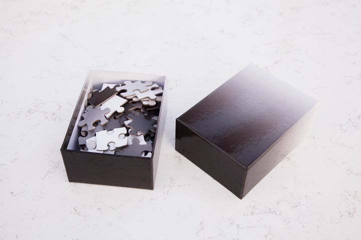 Gradient Puzzle Small Black White 3