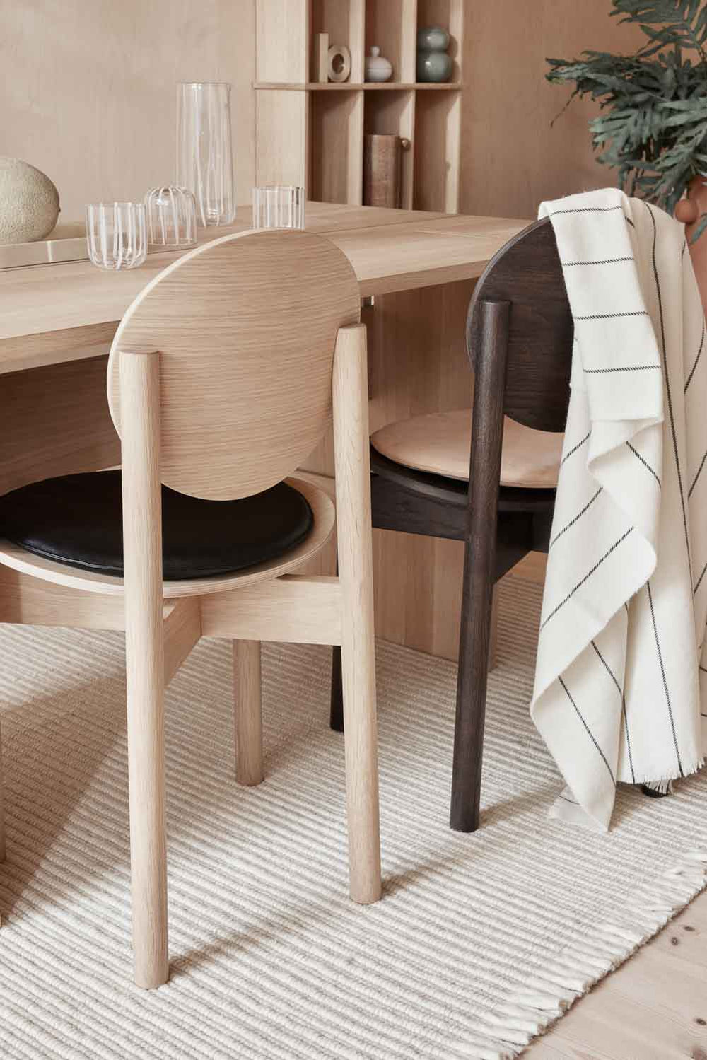 woody leather seat cushion in natural 2