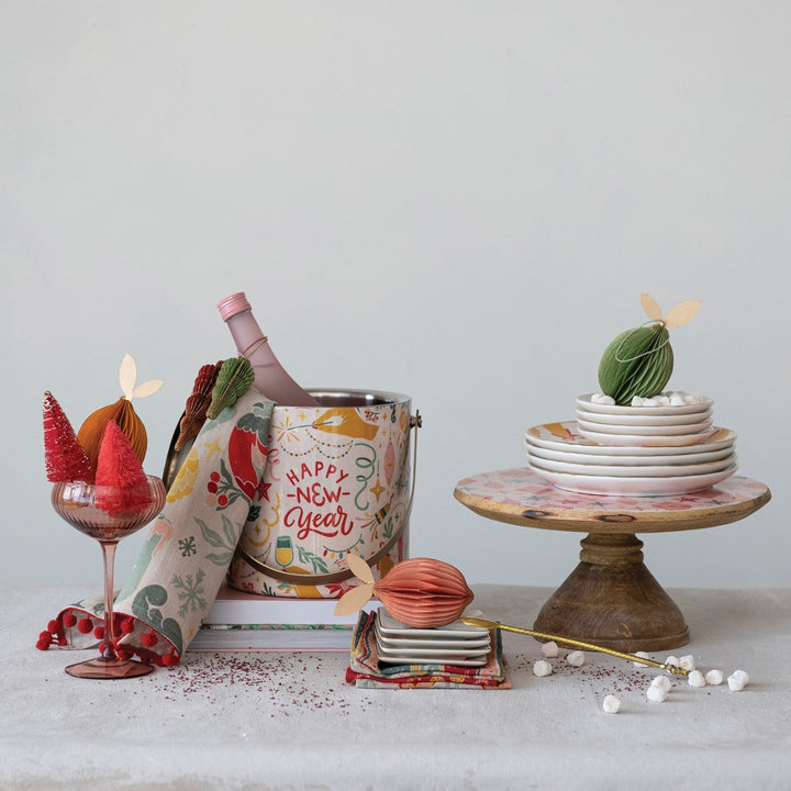 Cake Stand with Ornament Pattern