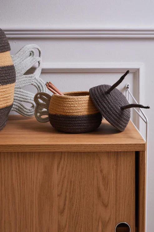 Bee Basket 10