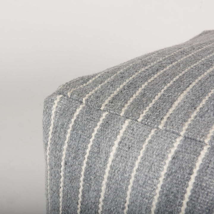 Kensie Pouf Mercana Mer 70378 5
