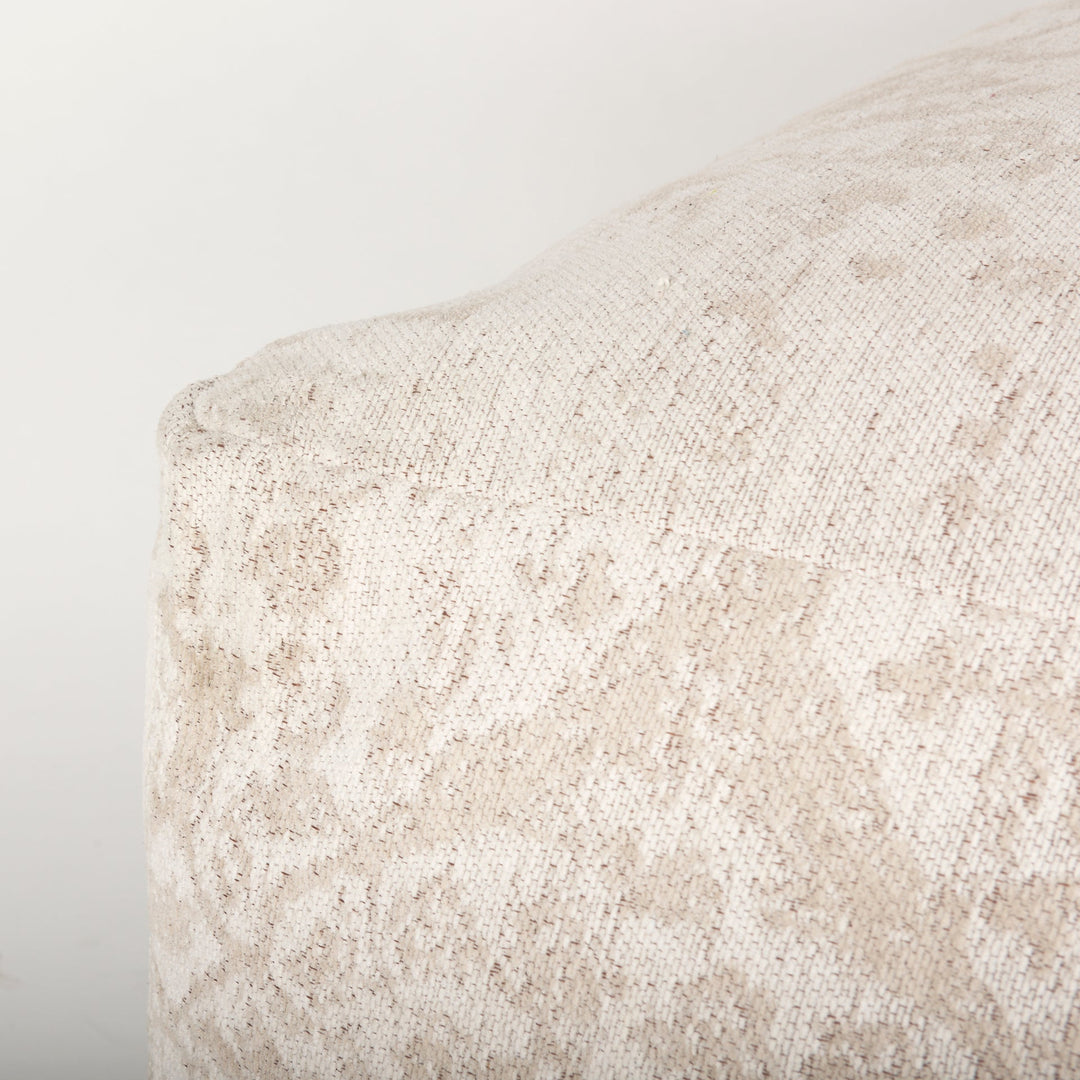 Khloe Pouf Mercana Mer 70379 19