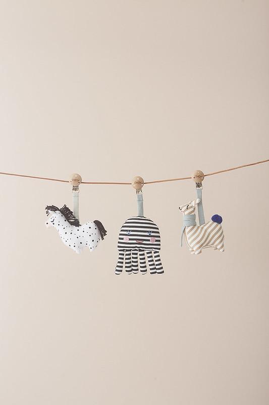 Lama Baby Carrier Clip Design By Oyoy 2