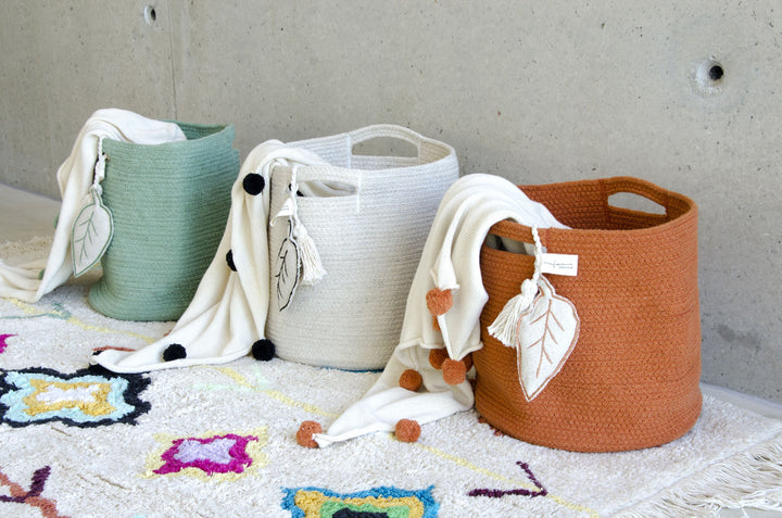 Leaf Basket in Natural design by Lorena Canals