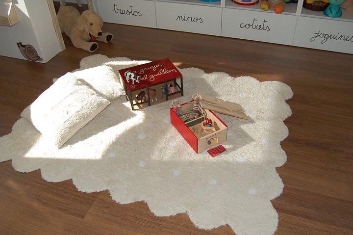 Biscuit Rug in Beige design by Lorena Canals