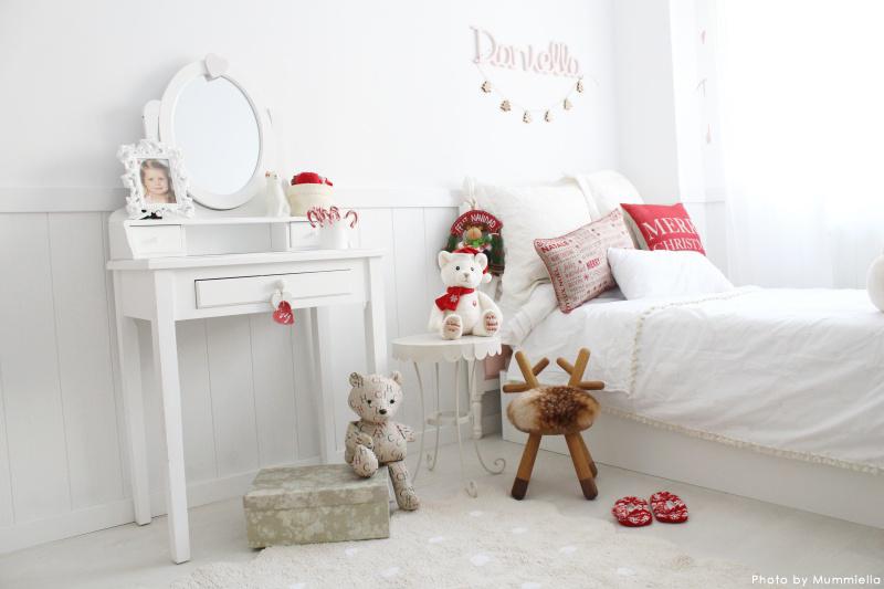 Biscuit Rug in Beige design by Lorena Canals
