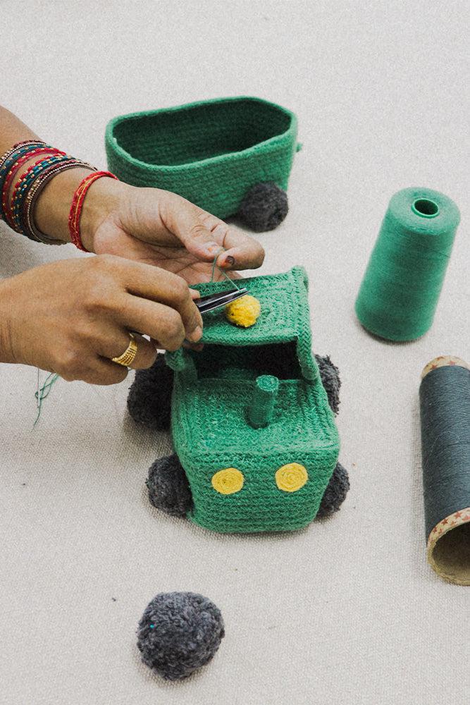 Basket Tractor Lorena Canals Bsk Tractor 2