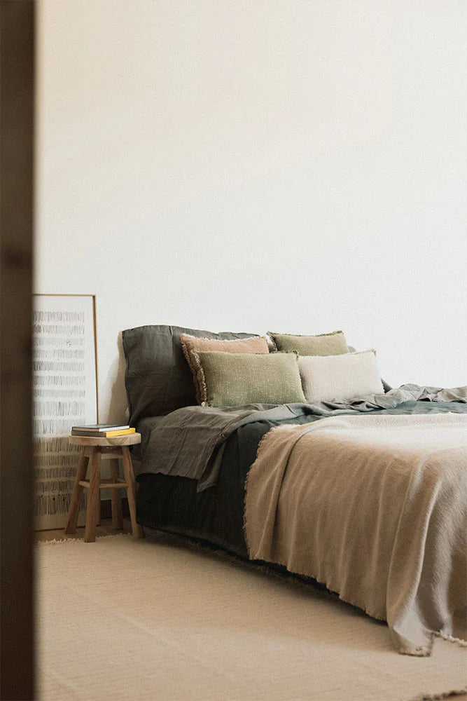 Handloom Plaid Lorena Canals Hl Blk Kbg 16