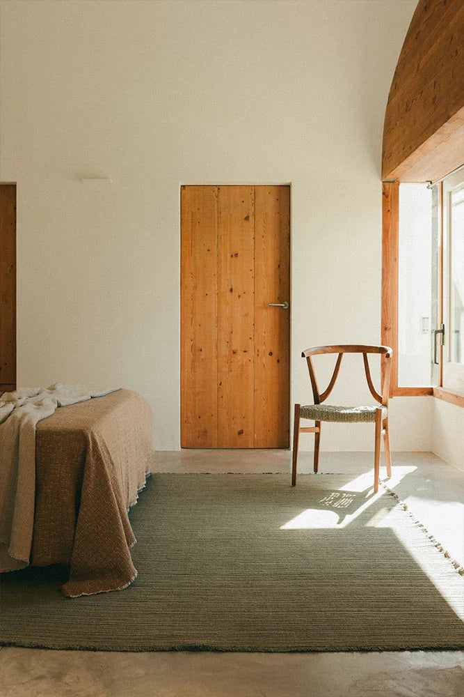 Handloom Plaid Lorena Canals Hl Blk Kbg 14