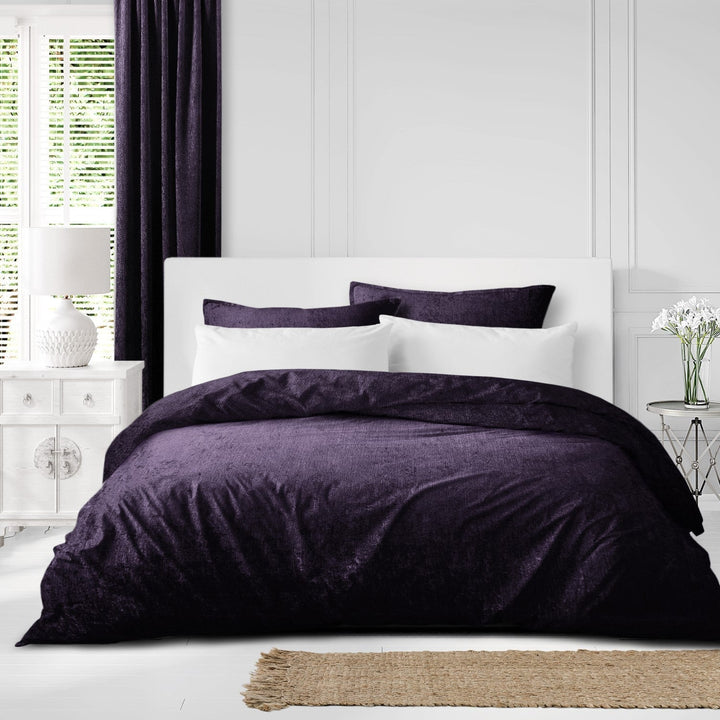 Juno Velvet Eggplant Bedding 4