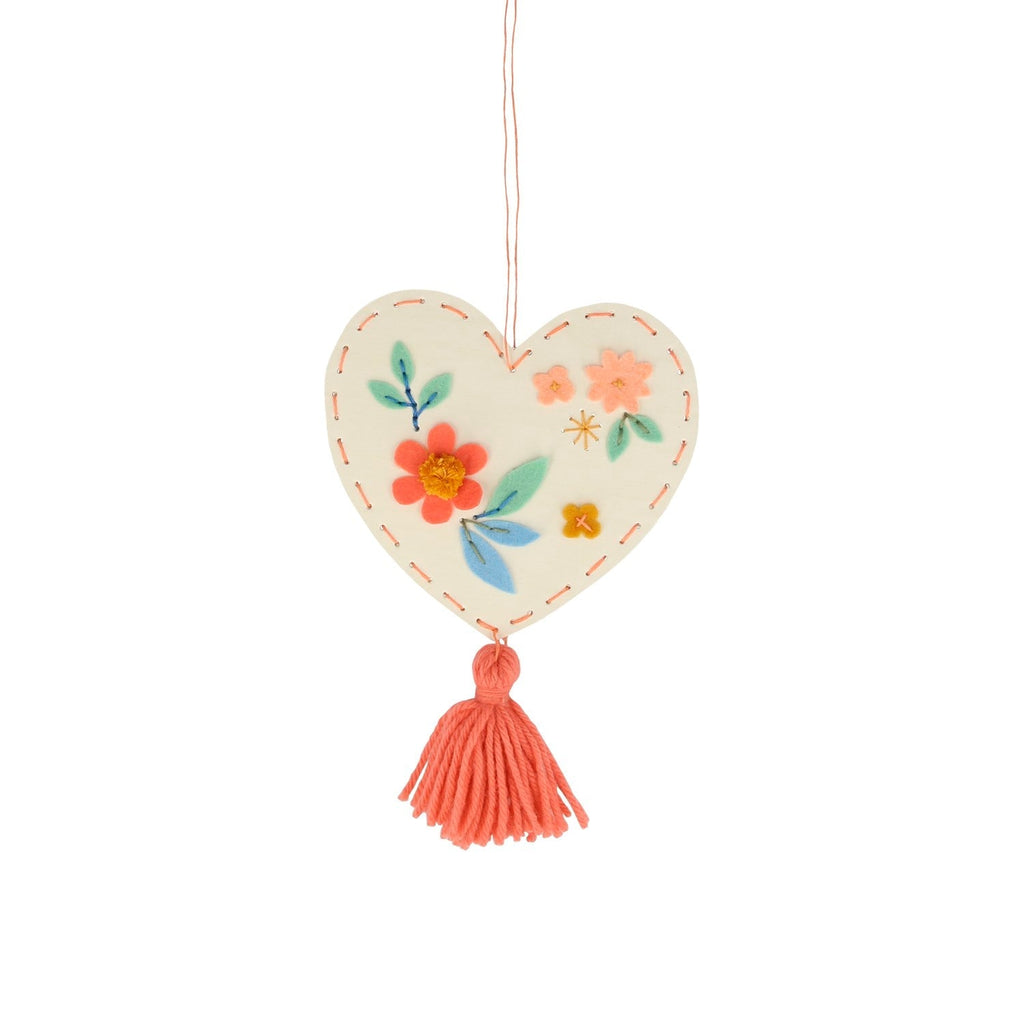 heart embroidery kit by meri meri mm 221679 1