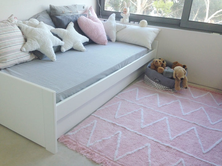 Star Cushion in White design by Lorena Canals