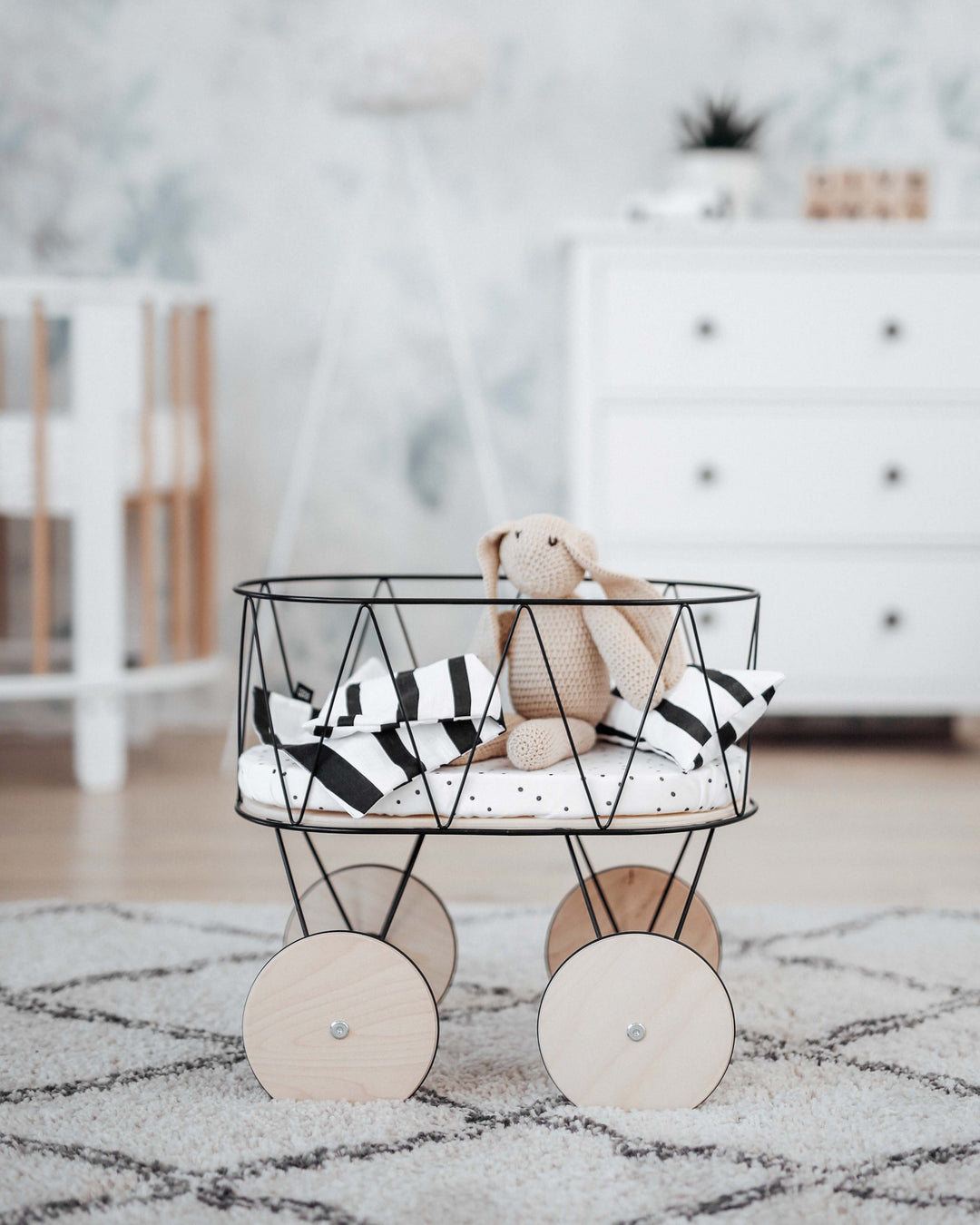 Dolly Cot 7