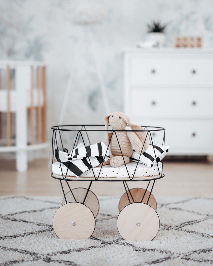 Dolly Cot 7
