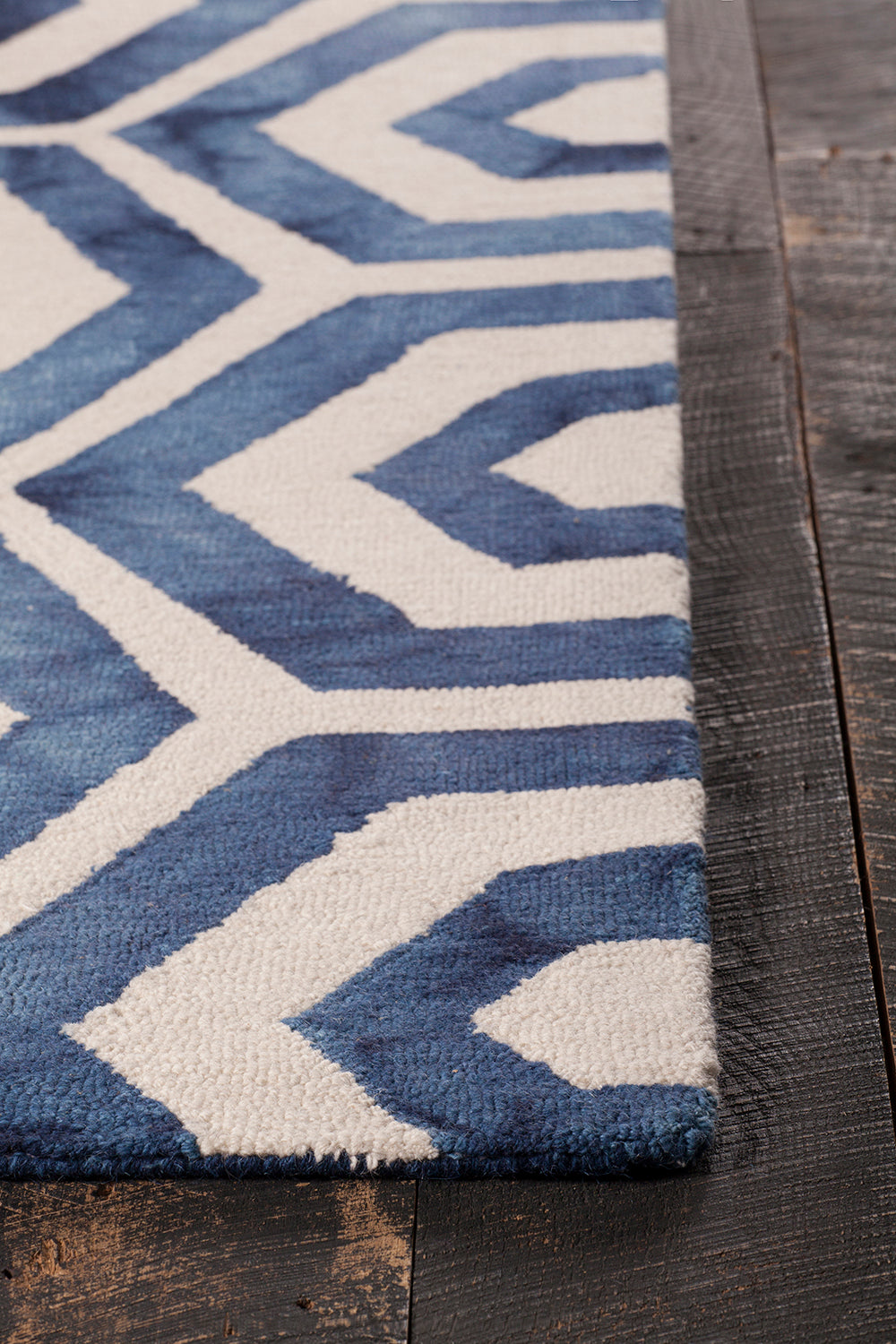 Elvo Hand Tufted Contemporary Wool Elv 33901 Rug Chandra Rugs 3