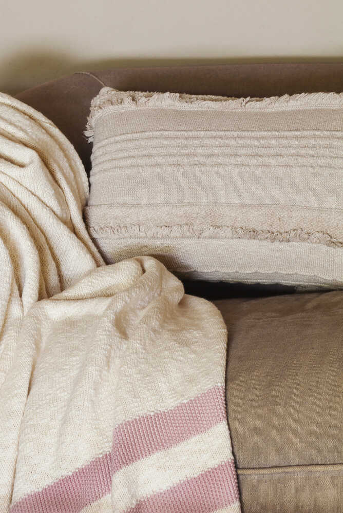 Knitted Cushion Air Dune White Lorena Canals Sc Air Dwh 6