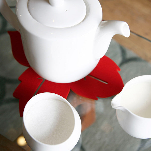 Oyyo White Tea Pot Design By Teroforma 4