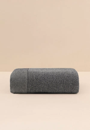 Pergamon Throw in Black 3