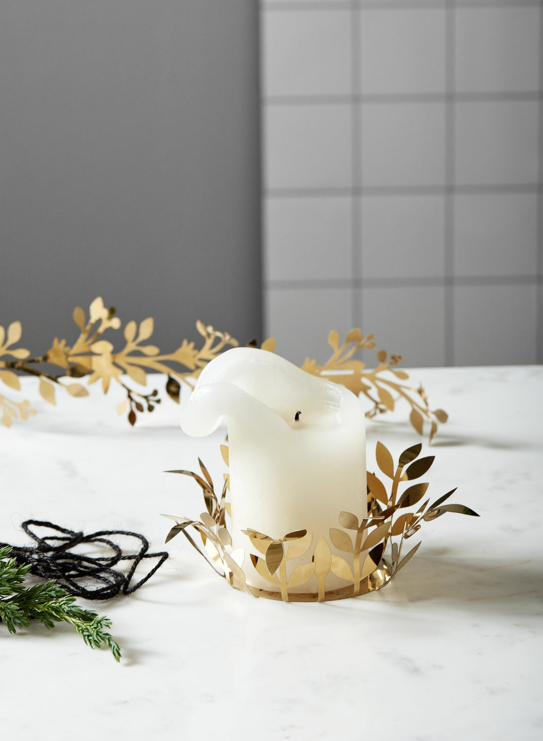 Gollie Garland S Gold By Ladron Dk 3