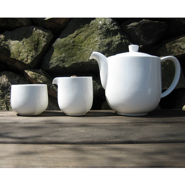 Oyyo White Tea Pot Design By Teroforma 2