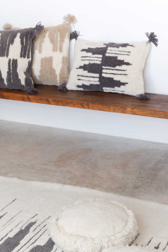 Nomad Cushion Zagros Lorena Canals Smwo Sc306 13