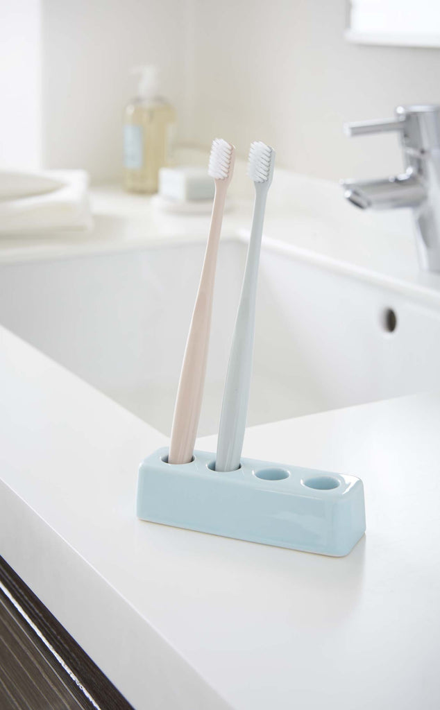 Plain Rectangular Ceramic Toothbrush Stand by Yamazaki