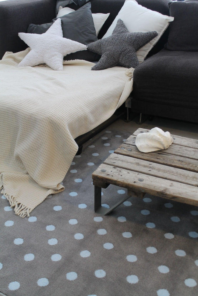Star Cushion in White design by Lorena Canals