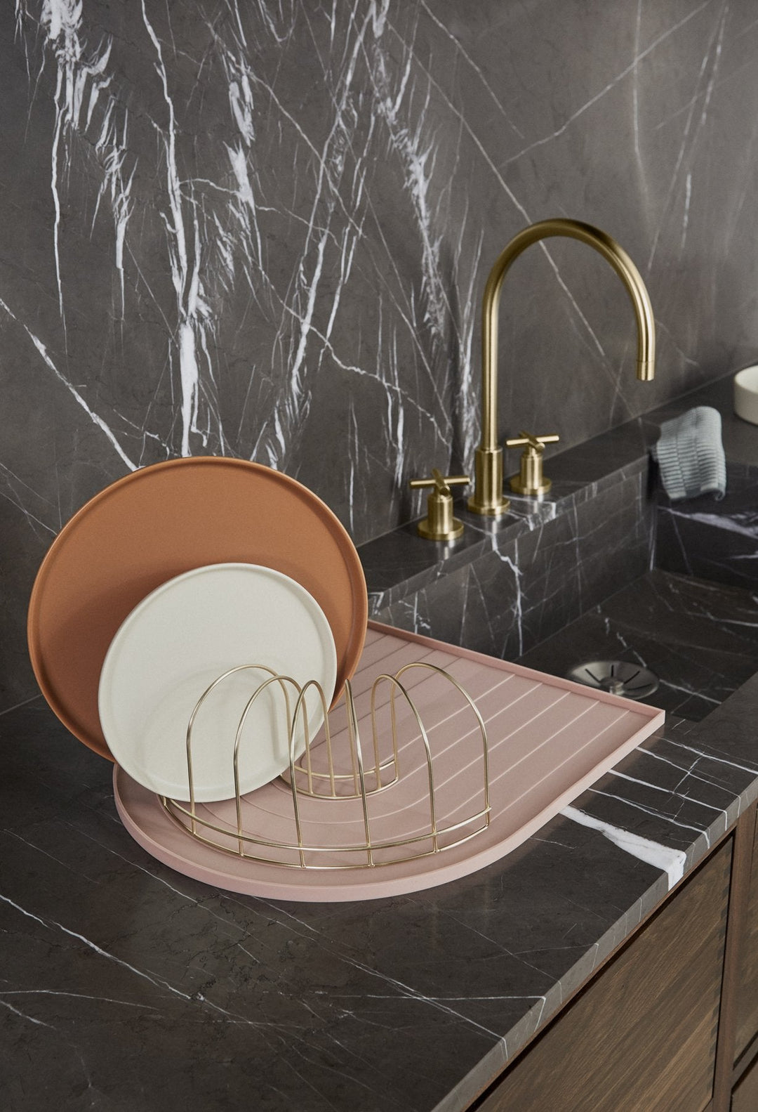 Dish Drainer in Brass