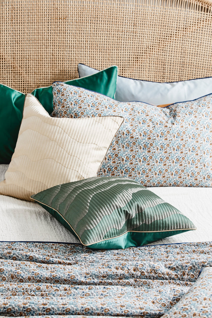 Avior Cushion Cover